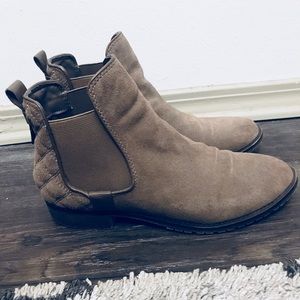 Steve Madden tan/grey booties size 8.5